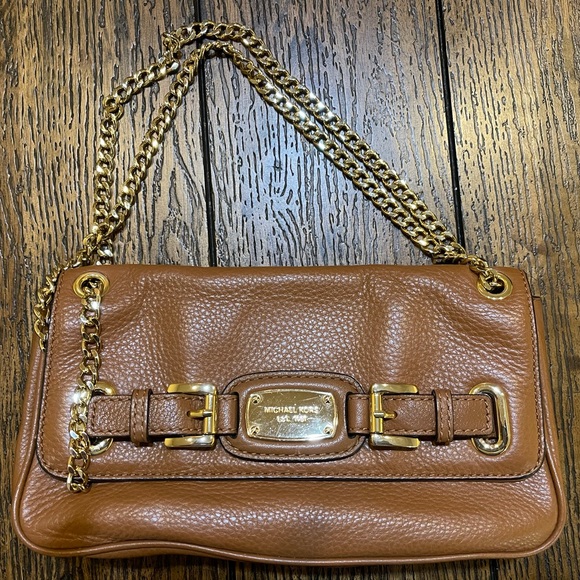 Michael Kors brown leather purse - Picture 1 of 2